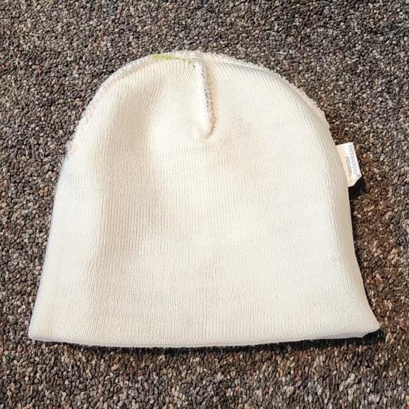 Knit Beanie Snowflake Print Cream & Purple LHS International LLC - Picture 3 of 4